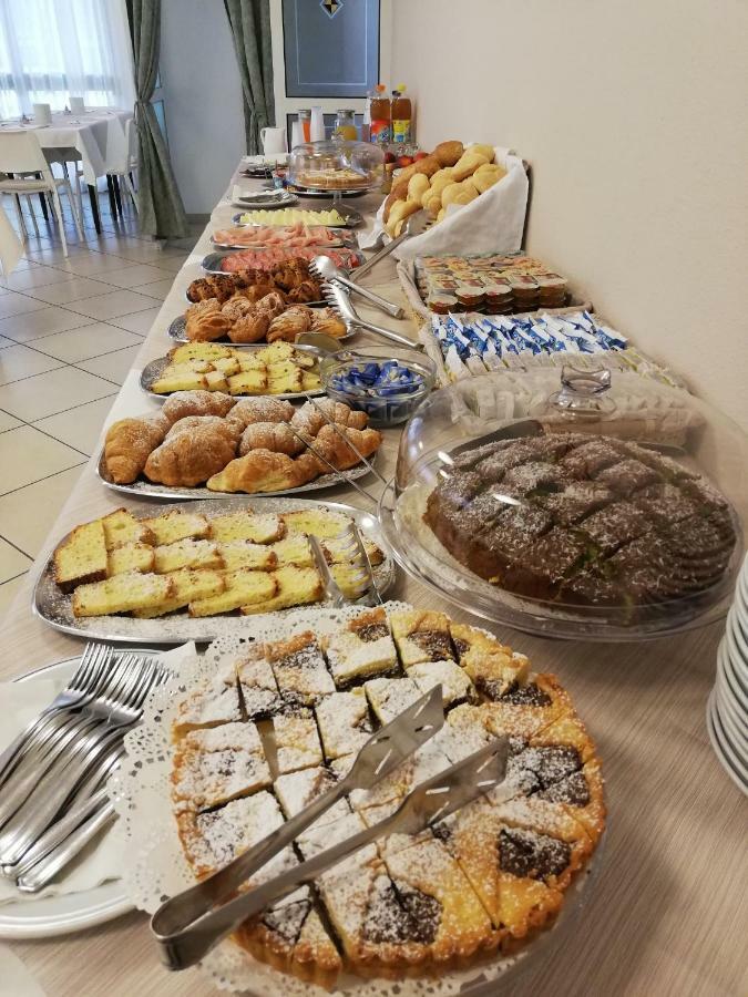 Hotel La Bella Vita Rimini Ngoại thất bức ảnh